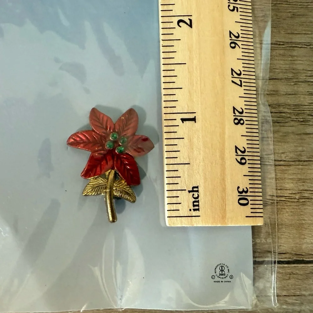 TH Poinsettia Brooch